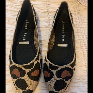 Gianni Bini flats
